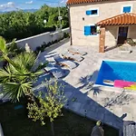 Hébergement de vacances Kristina *
