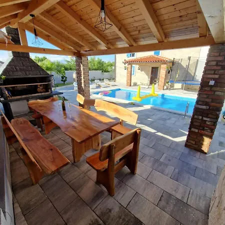 Kristina Hébergement de vacances